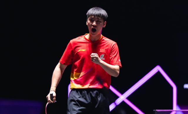 澳门冠军赛薛飞爆冷击败张本智和 王艺迪再输外敌