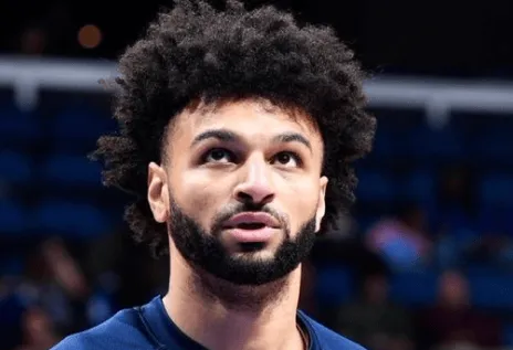 默里近五战场均30.8分2篮板6.6助攻，三分命中率达到50%